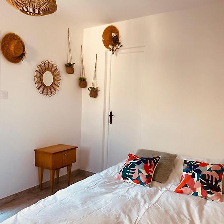 Jolie Chambre Independante, Salle De Bain Privee 莫吉奥 外观 照片